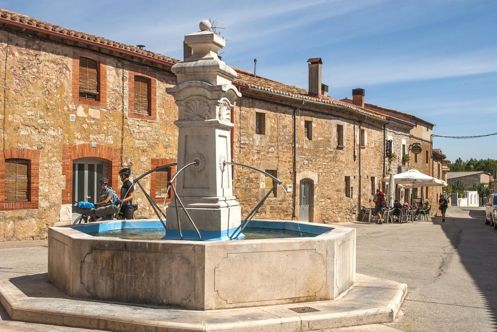 Hostal-Bar Restaurante "La Fuente" Rabé de las Calzadas Eksteriør bilde